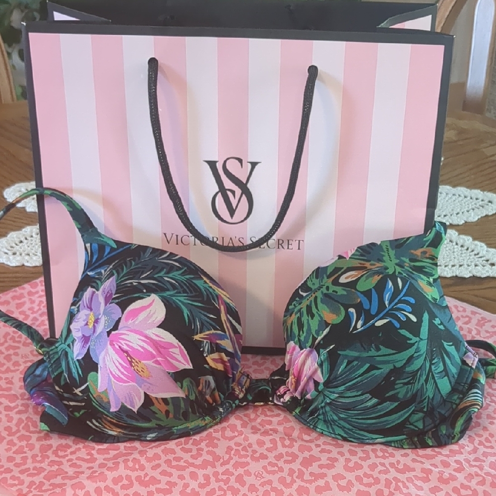 Victoria's Secret 32D ICON Push Up Bikini Top Underwire Black Tropical Palm Prin